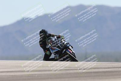 media/Oct-13-2025-Moto Forza (Mon) [[a66d839500]]/3-B Group/Session 4 (Turn 9)/